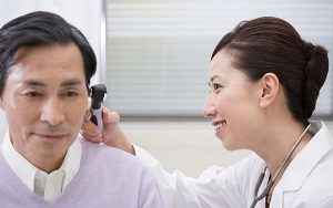 Read more about the article Does wearing a hearing aid induce ear inflammation?