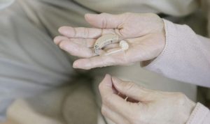 Read more about the article How to treat the role of hearing aids