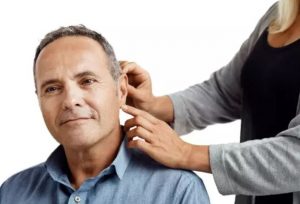 Read more about the article What kind of hearing aid is better