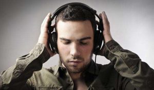 Read more about the article alert! 11 billion young people are facing the danger of hearing loss