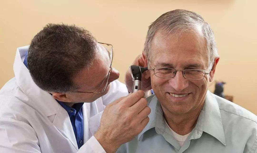 You are currently viewing Practice and adaptation steps for wearing a hearing aid