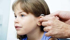 Read more about the article What if the child does not want to wear a hearing aid?